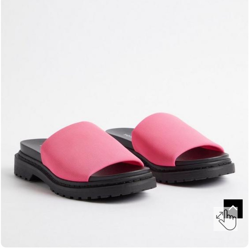 TORRID PLATFORM SANDALS PINK BLACK NEW IN BOX SIZE 9.5 WW - Picture 1 of 5